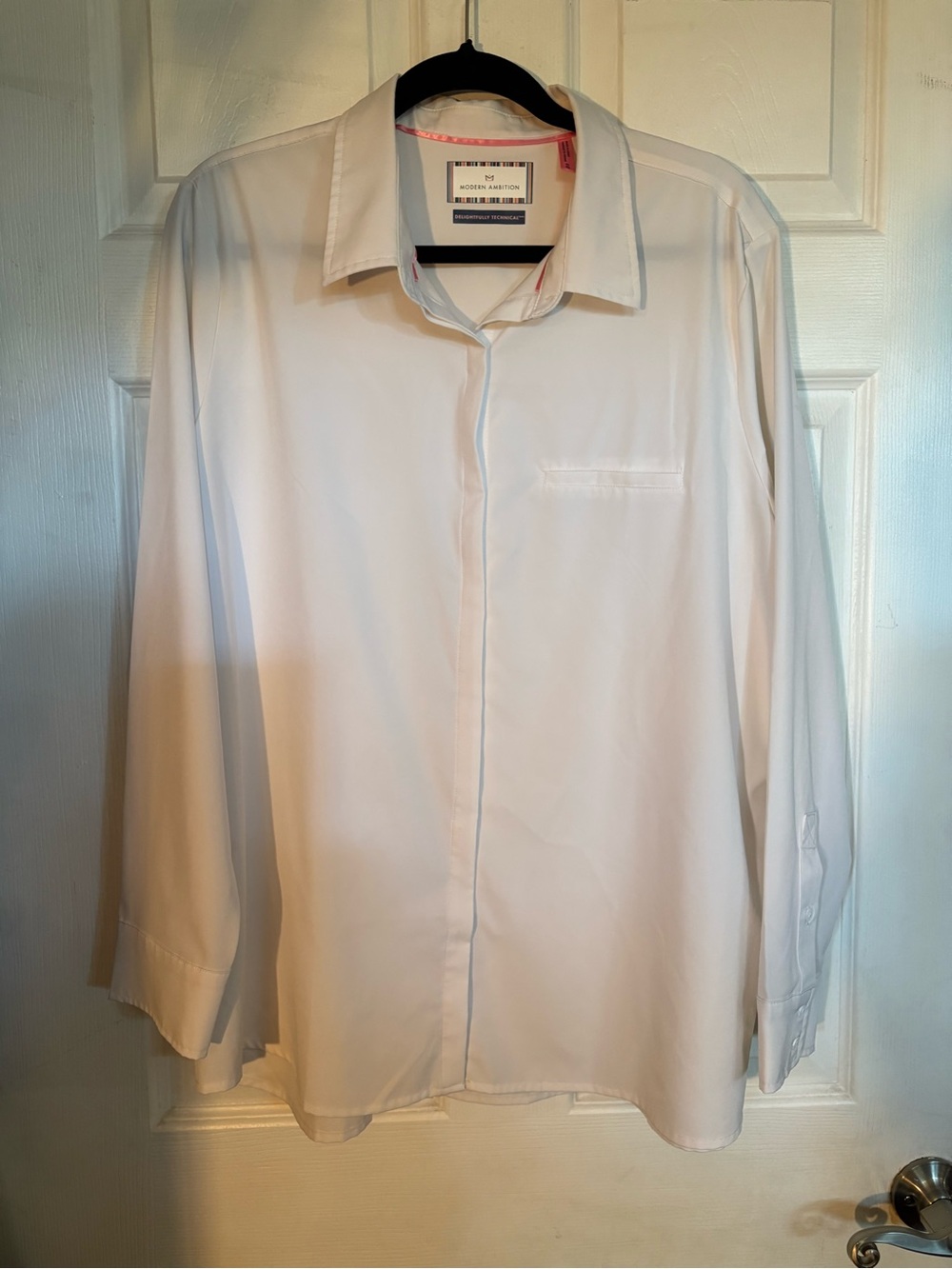 Women’s White Button-Up Blouse - Modern Collared Style